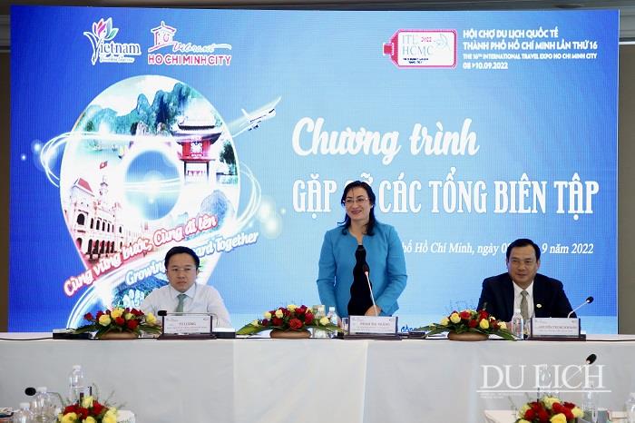 Phó Chủ tịch UBND TP. Hồ Chí Minh Phan Thị Thắng ghi nhận những ý kiến xây dựng đầy trách nhiệm của lãnh đạo các cơ quan thông tấn, báo chí